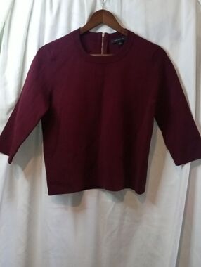 Ann Taylor Zipper Back Burgundy 3/4 Sleeve Crewneck Top Shirt Office Goth Heavy
